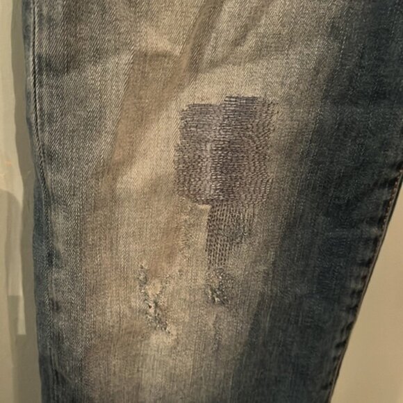 Tommy Hilfiger Distressed Jeans - Picture 4 of 7
